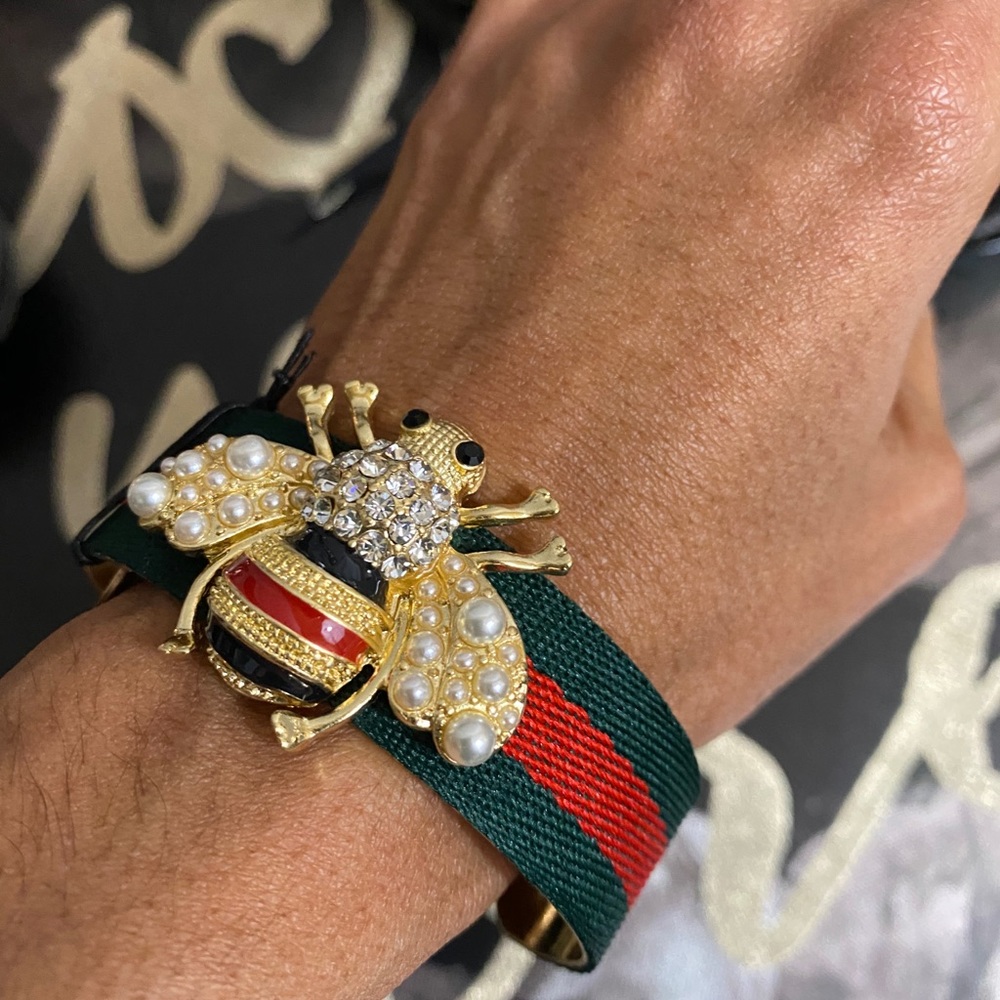 🆕 Pearl Honey Bee Color Block Cuff Bracelet - Picture 1 of 3